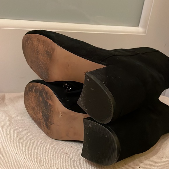 Bundle***Women’s size 4, both pairs are about 2 inches tall. - Picture 4 of 7